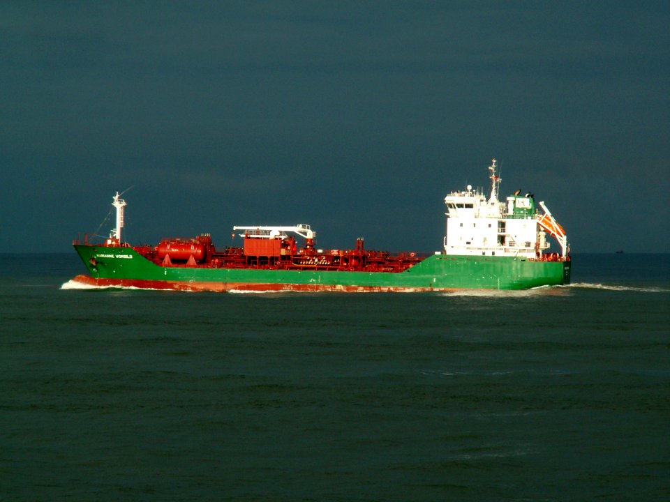 Marianne Wonsild leaving Port of Rotterdam, Holland 11-Feb-2006