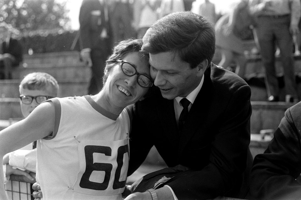Maria Gommers met haar verloofde Henk Hoogakker, Bestanddeelnr 922-6240