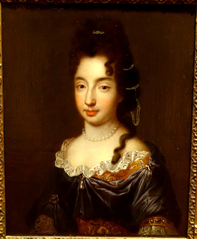 Marie Anne Dauphine de France, French, anonymous school of Mignard, 1700s, oil on canvas - Middlebury College Museum of Art - Middlebury, VT - DSC08159