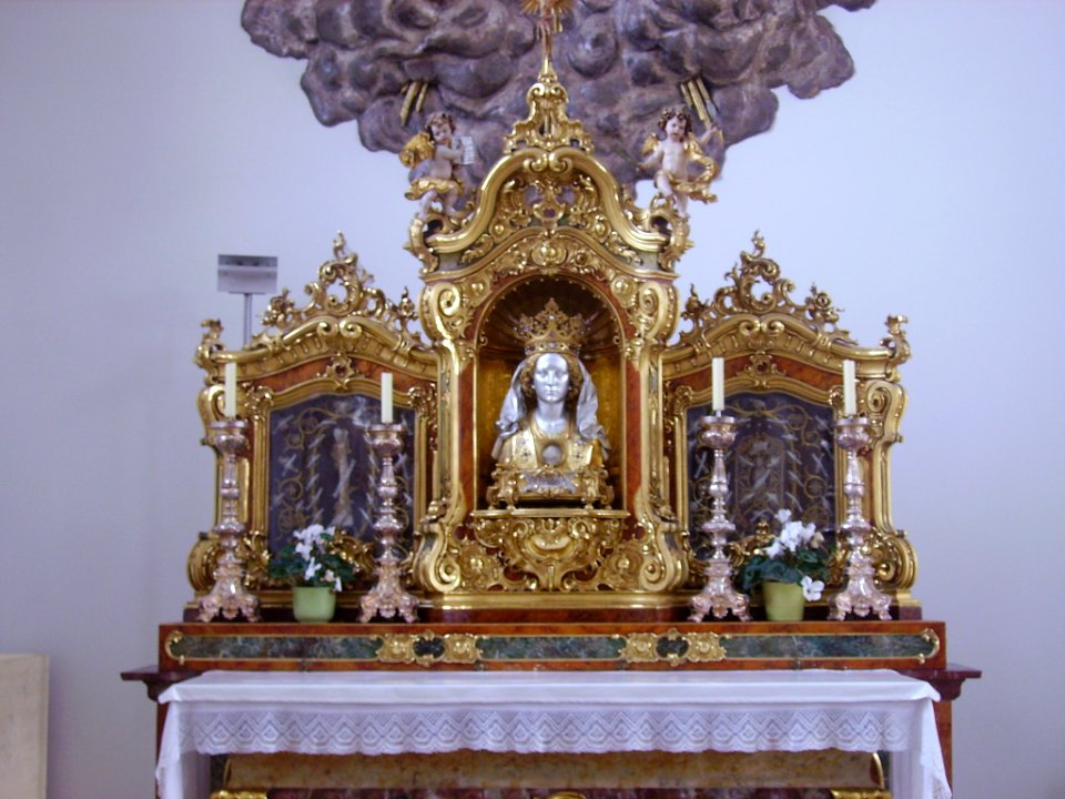 Mariastein Kloster St. Maria Basilika Innen Seitenaltar 2