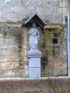 Margraten-Heilig Hartbeeld voor kerktoren (1)
