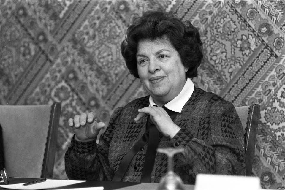 Maria de Lourdes Pintassilgo , voormalig premier van Portugal, geeft persconfere, Bestanddeelnr 933-8081
