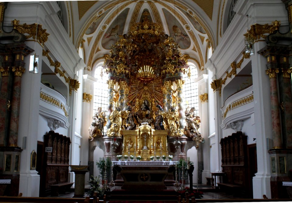 Maria Dorfen Altar