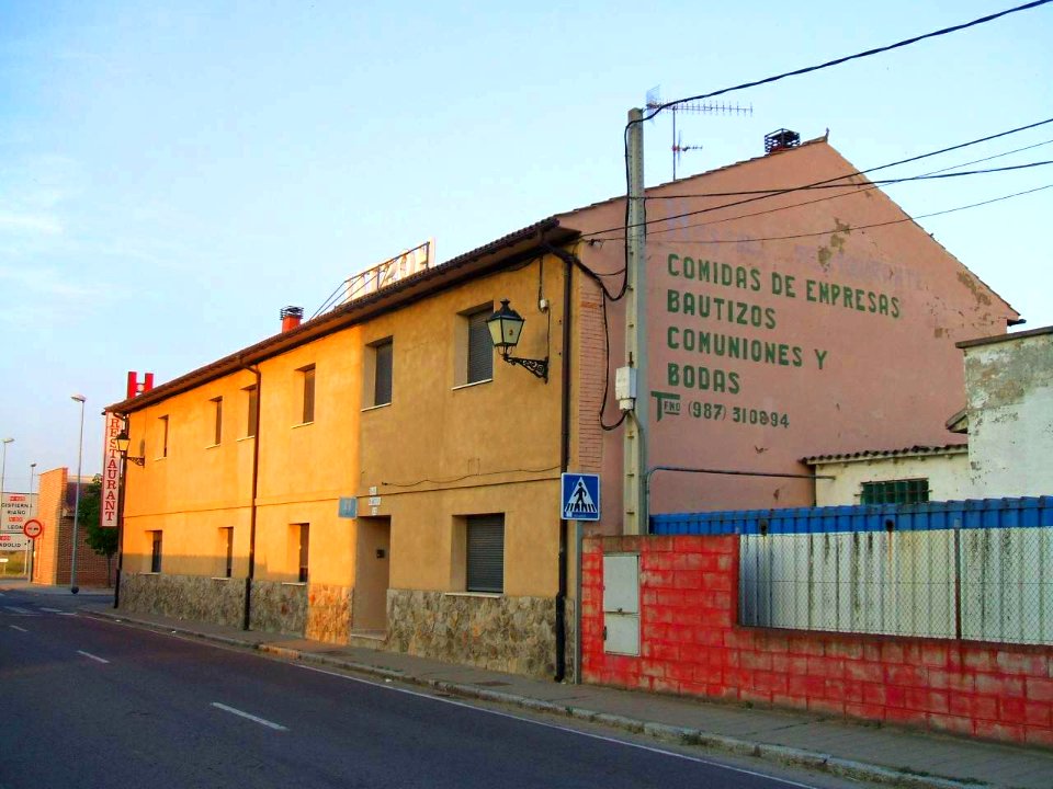 Mansilla de las Mulas - Hostal San Martín
