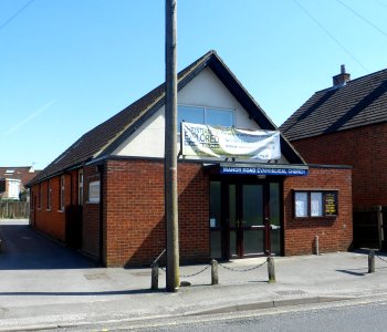 Manor Road Evangelical Church, Manor Road, Stoughton, Guildford (April 2014, from East-Northeast) photo