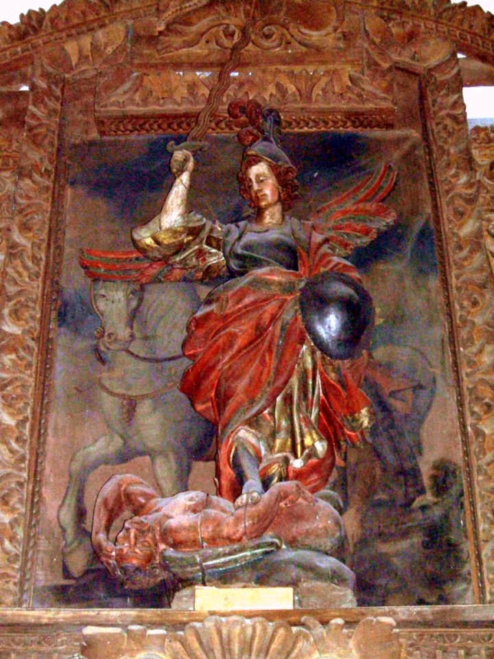 Mansilla de las Mulas - Iglesia de Santa María 08
