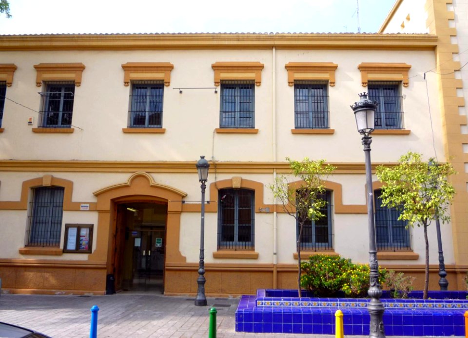 Manises - Casa de Cultura-Biblioteca Pública Municipal Enric Valor 2