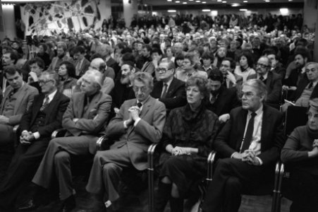 Manifestatie Een miljoen handtekeningen voor Russische Joden in Concertgebouw , Bestanddeelnr 931-8621