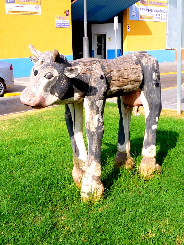 Manises - Escultura urbana 01