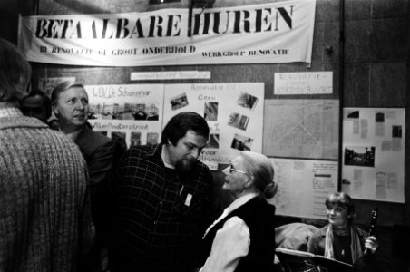 Manifestatie in Spaarndammerbuurt in A'dam tegen vertraging renovatie tegen zgn, Bestanddeelnr 930-6287