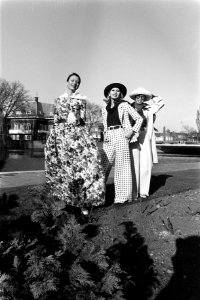 Mannequins tonen mode van Nina Ricci in Hiltonhotel, Bestanddeelnr 925-4762