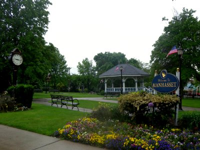 Manhasset Gazebo rain jeh
