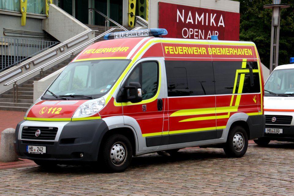 Mannschaftstransportwagen 1-17-1, Feuerwehr Bremerhaven, Jubiläumsfeier 125 Jahre Feuerwehr Bremerhaven