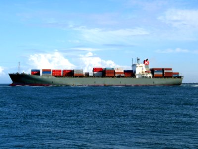 Manhatten Bridge p7, leaving Port of Rotterdam, Holland 01-Jan-2005