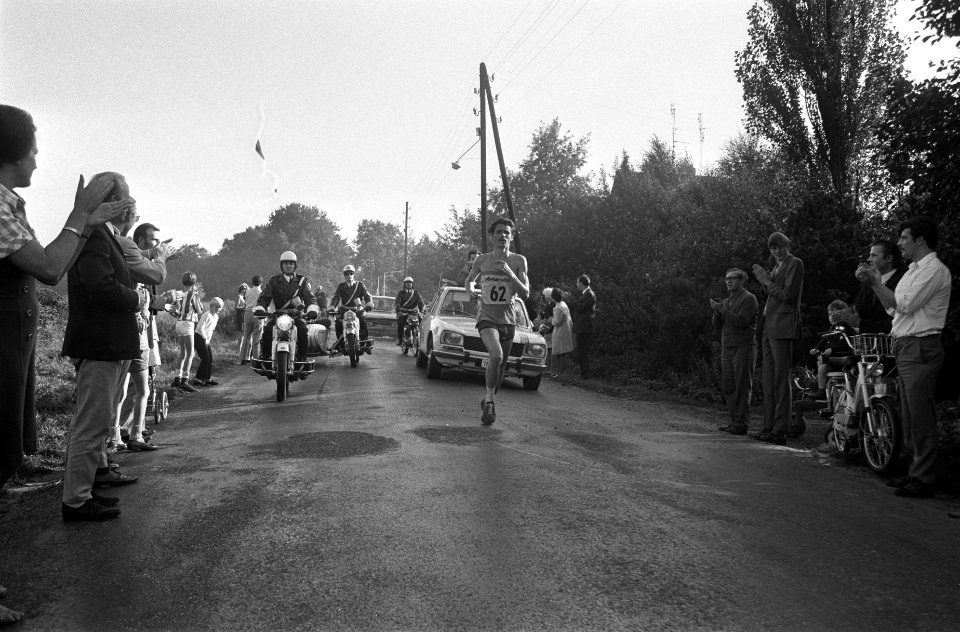 Marathon te Enschede, Allen in actie, Bestanddeelnr 924-9046