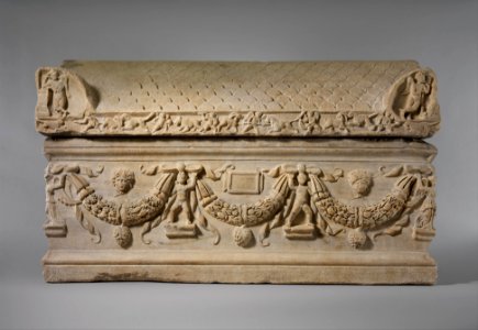 Marble sarcophagus with garlands 200-225 CE Tarus, Cilicia (modern Turkey)