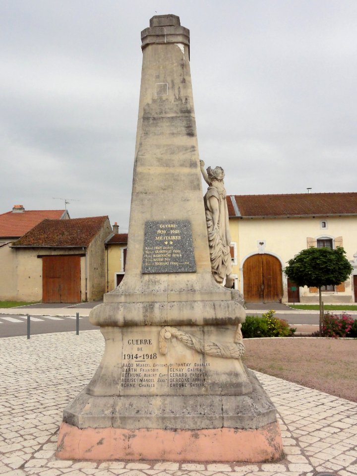 Marainviller (M-et-M) monument aux morts (02)