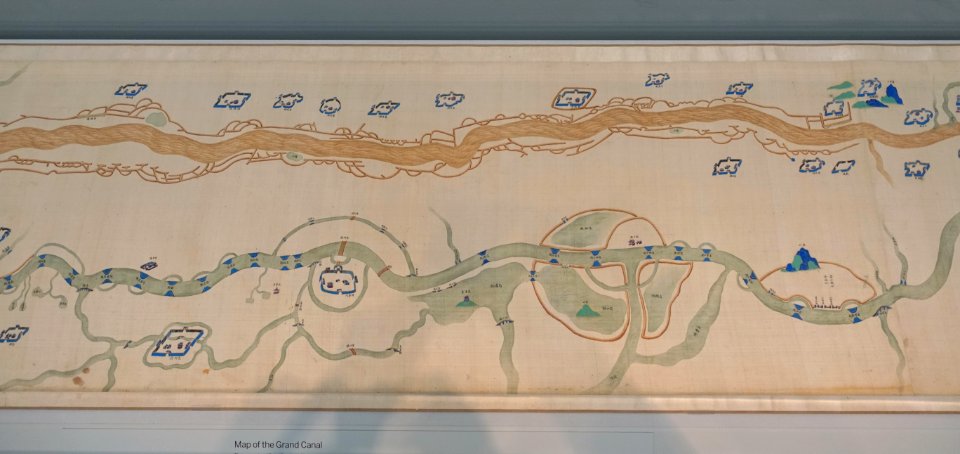 Map of the Grand Canal, 3 of 4, China, Qing dynasty, early 1700s, handscroll, ink and color on silk - Freer Gallery of Art - DSC05018