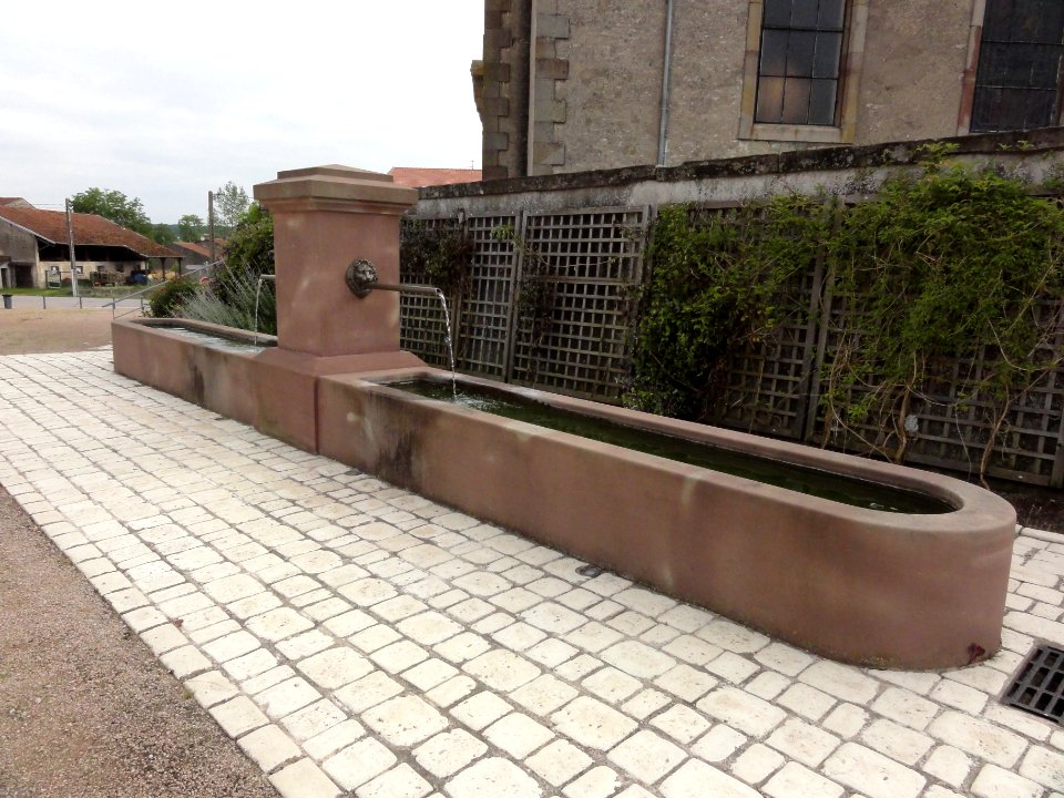 Marainviller (M-et-M) fontaine