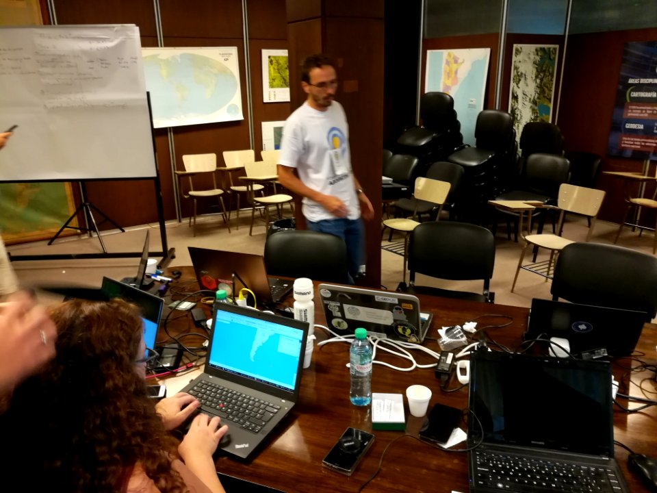 Mapatón Hackatón OSMAR+WMAR 4