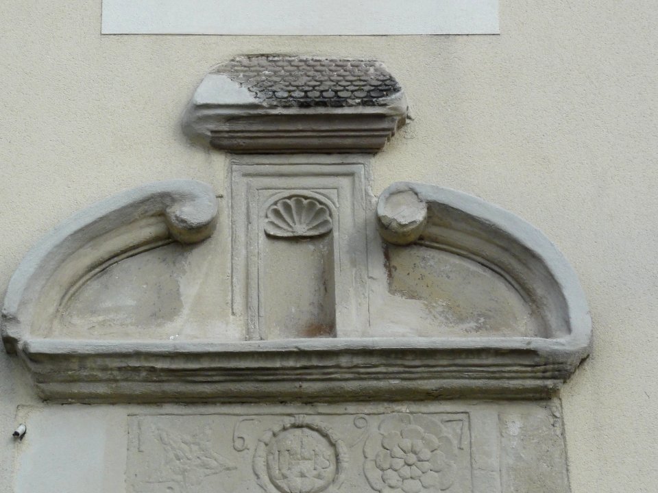 Marainviller (M-et-M) dessus de porte maison B