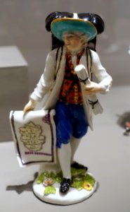 Map seller, Johann Joachim Kaendler and Peter Reinicke, Meissen Porcelain Factory, c. 1753, hard-paste porcelain - Wadsworth Atheneum - Hartford, CT - DSC05183