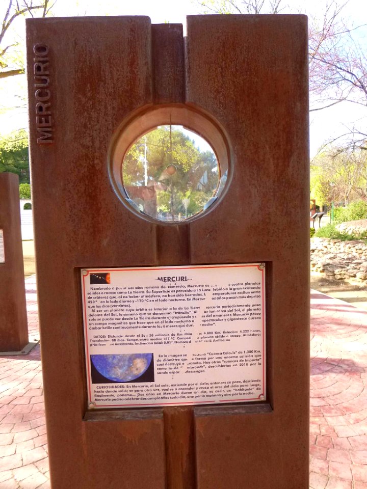 Manzanares - Parque del Polígono - Paseo del Sistema Solar 10
