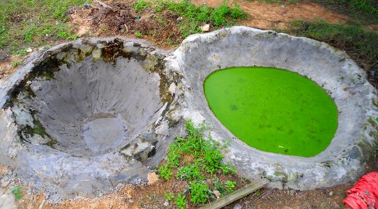 Manure pools in Haikou 01
