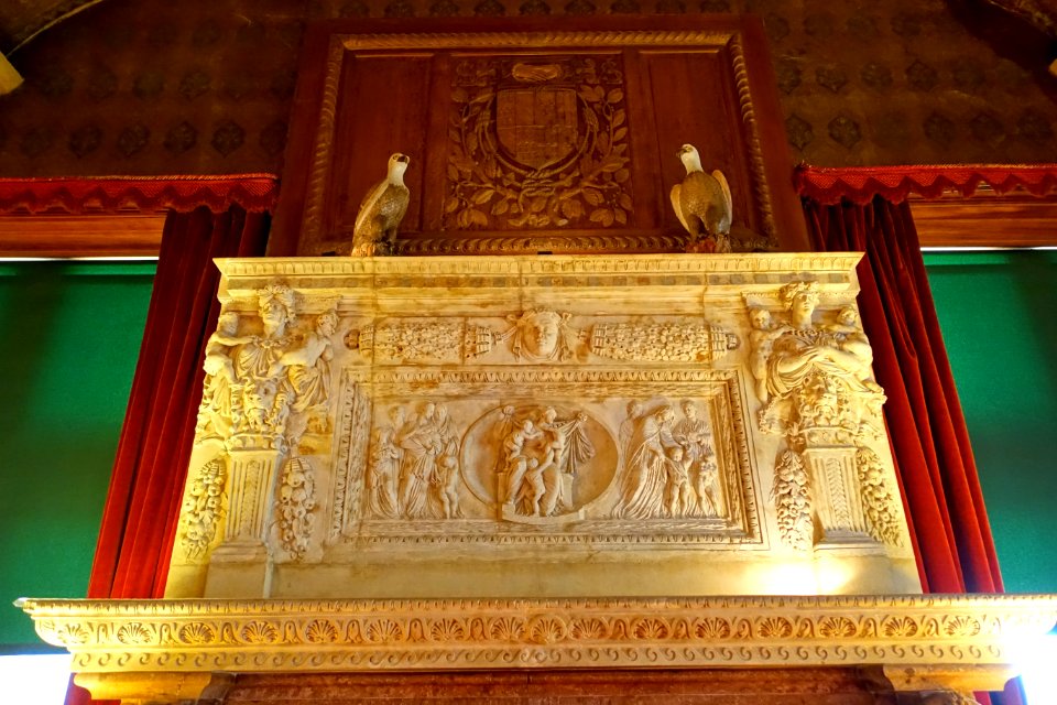 Mantelpiece - Waddesdon Manor - Buckinghamshire, England - DSC07816