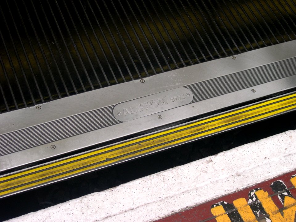 Manufacture name on a 1996 stock 2002