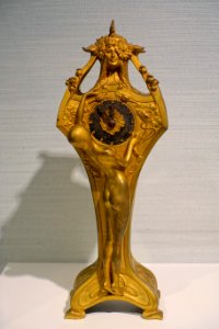 Mantel clock by Louis Chalon, E. Colin & Cie., Paris, c. 1900, gilt and silvered bronze, view 1 - Hessisches Landesmuseum Darmstadt - Darmstadt, Germany - DSC00951