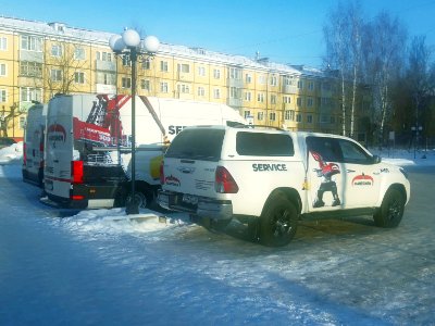Mantsinen service cars