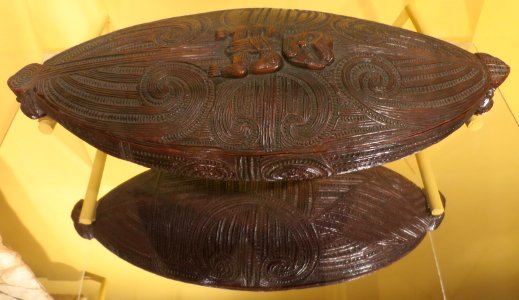 Maori treasure box, 19th century, wood and haliotis shell, Lowe Art Museum