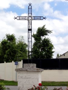 Mâchecourt (Aisne) croix de chemin (02)