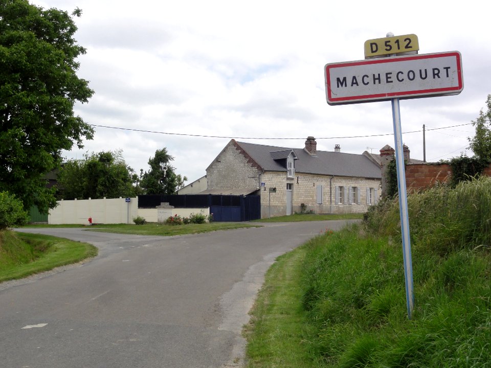 Mâchecourt (Aisne) city limit sign