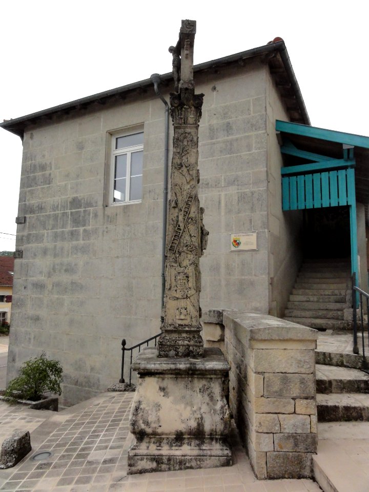 Méligny-le-Petit (Meuse) croix de chemin B (02)