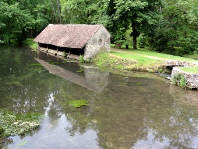 Méréville, lavoir de la Juine