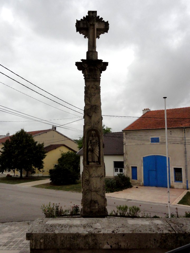 Méligny-le-Petit (Meuse) croix de chemin B (03)