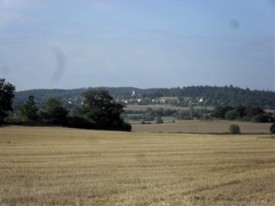 MAŇOVICE - pohled ze silnice spojující Maňovice a Jetenovice photo