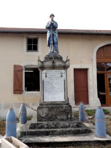 Ménil-la-Horgne (Meuse) monument aux morts