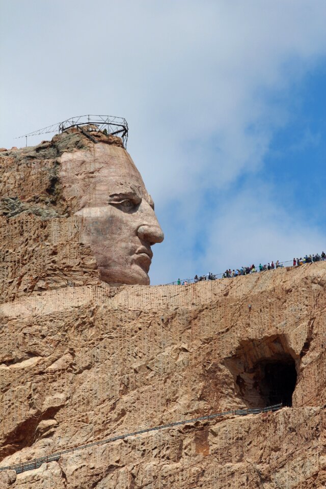 Carving dakota sculpture