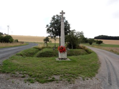 Méligny-le-Grand (Meuse) croix de chemin