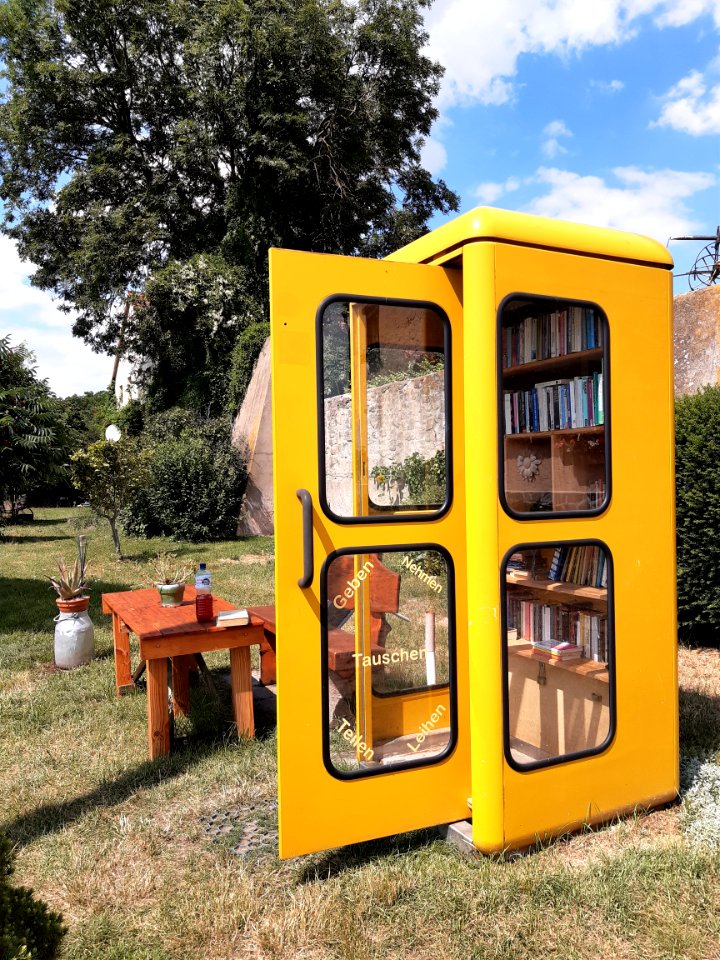 Mücheln (Wettin) Öffentlicher Bücherschrank