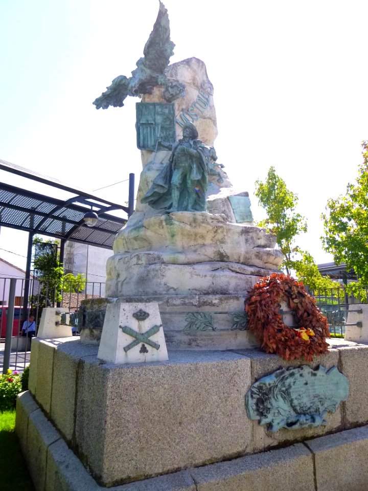 Móstoles - Plaza de Pradillo 4