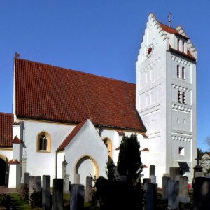 München-Untermenzing, Martinskirche, Südseite, 2