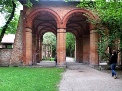 MünchenAlterSüdfriedhofPfeilerbau