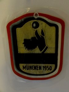 München — Hundesteuermarke 1950