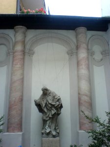 München - Skulptur (Asamkirche)