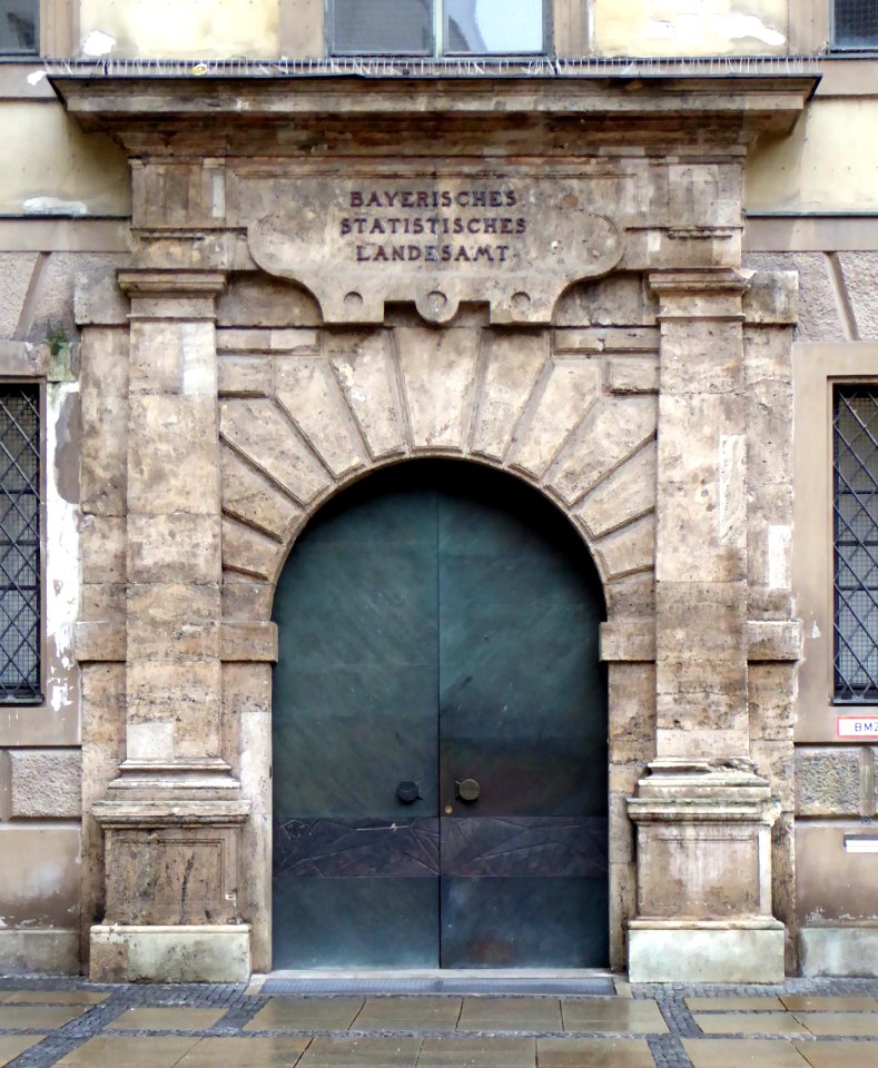 München, Alte Akademie, Tür, 1