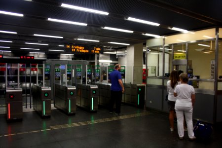 Mörby centrum tunnelbana augusti 2016 - bild 5